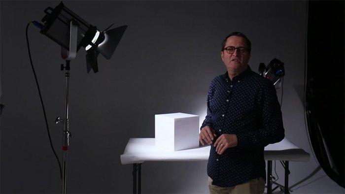 立方體(tǐ)的光線(xiàn)運用(yòng) 從基礎角度講解布光基本概念